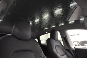 Tesla Model Y bild 13