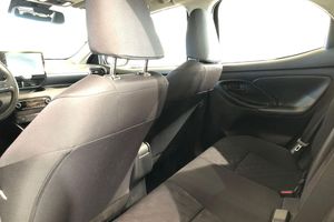 Toyota Yaris bild 13