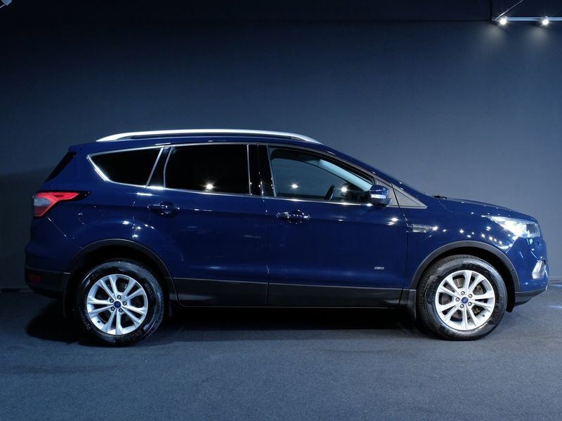 Ford Kuga bild 2
