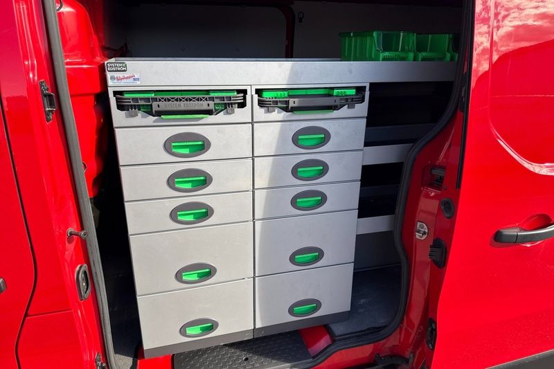 Nissan NV300 bild 17