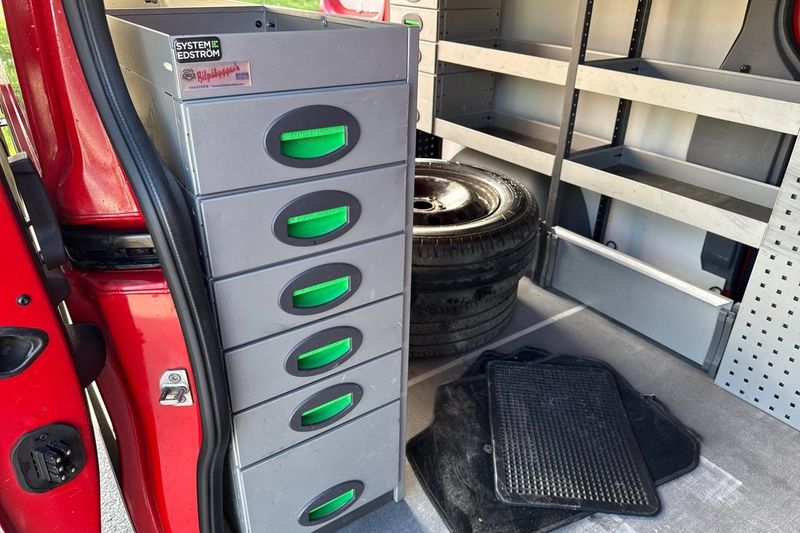 Nissan NV300 bild 16