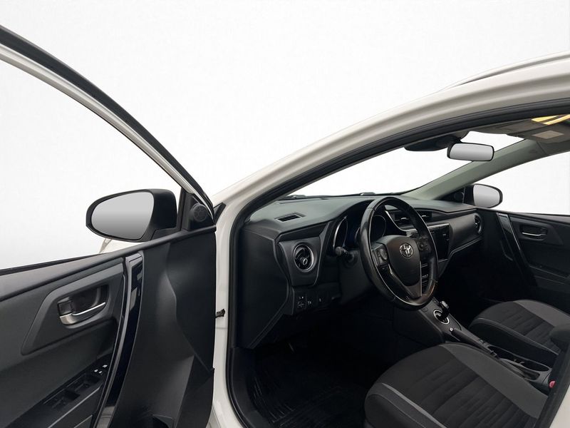 Toyota Auris bild 17