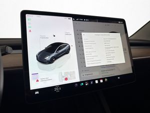 Tesla Model 3 bild 27