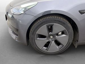 Tesla Model 3 bild 11
