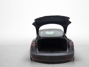 Tesla Model 3 bild 17