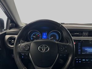 Toyota Auris bild 15