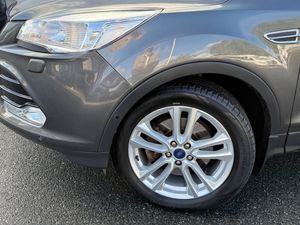 Ford Kuga bild 8
