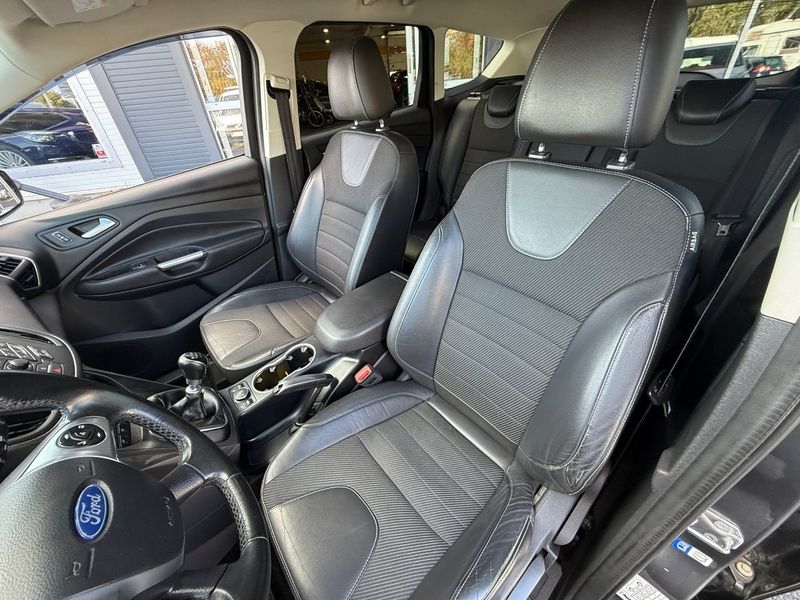 Ford Kuga bild 9