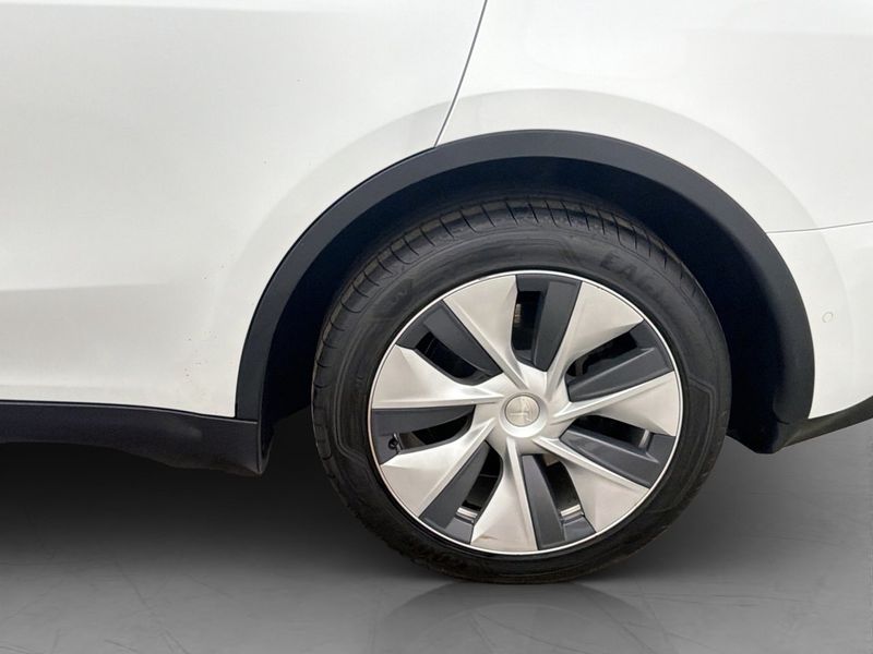 Tesla Model Y bild 29