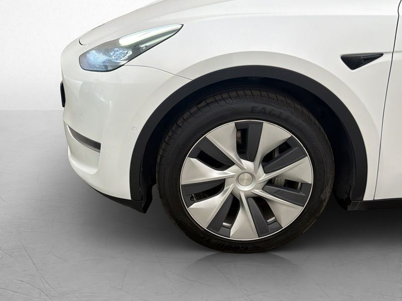 Tesla Model Y bild 28