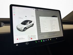 Tesla Model Y bild 19