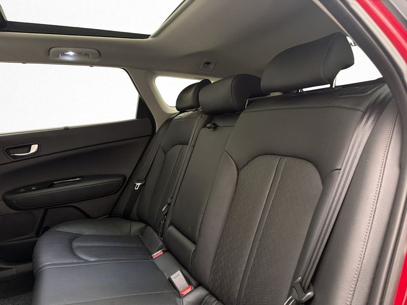 Kia Optima bild 32