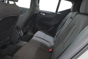 Volvo EX40 bild 13