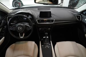 Mazda 3 bild 6