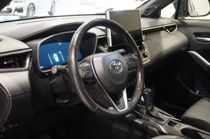Toyota Corolla Cross bild 2