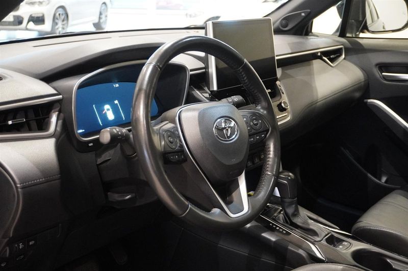 Toyota Corolla Cross bild 2
