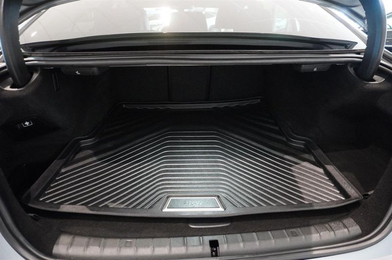 BMW 530 bild 12