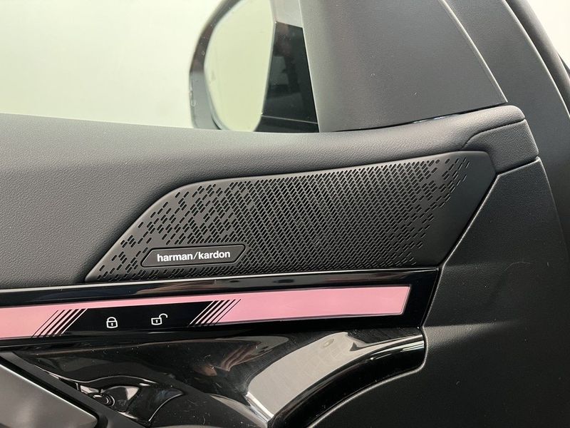 BMW i5 bild 8