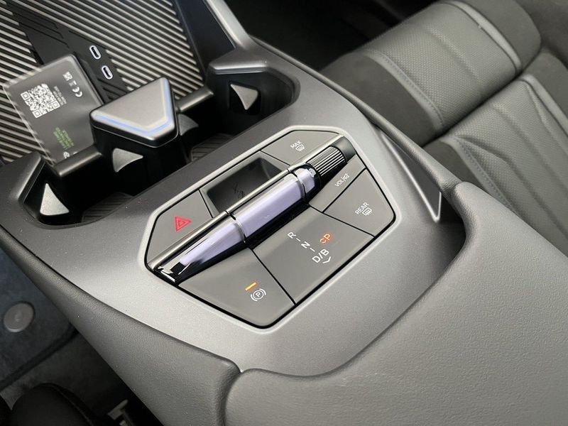 BMW iX3 bild 10