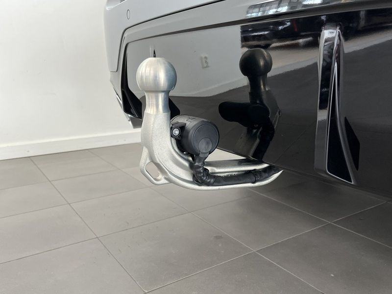 BMW 330 bild 13