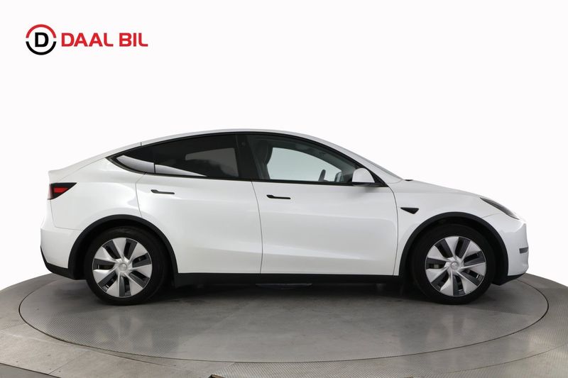 Tesla Model Y bild 5
