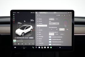 Tesla Model Y bild 19