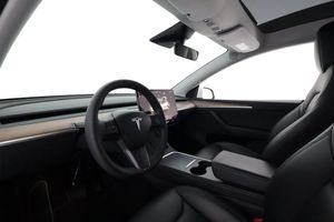 Tesla Model Y bild 11