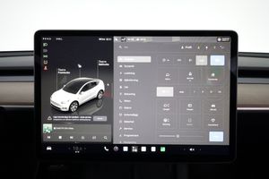 Tesla Model Y bild 18