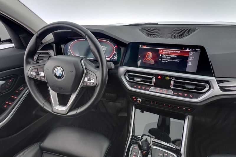 BMW 330 bild 15