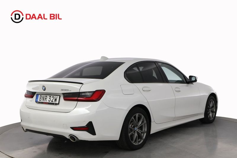 BMW 330 bild 6