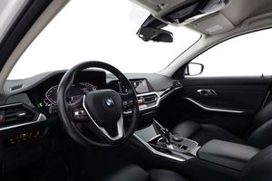 BMW 330 bild 11