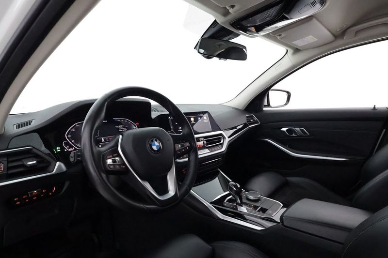 BMW 330 bild 11