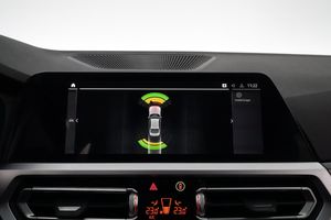 BMW 330 bild 19