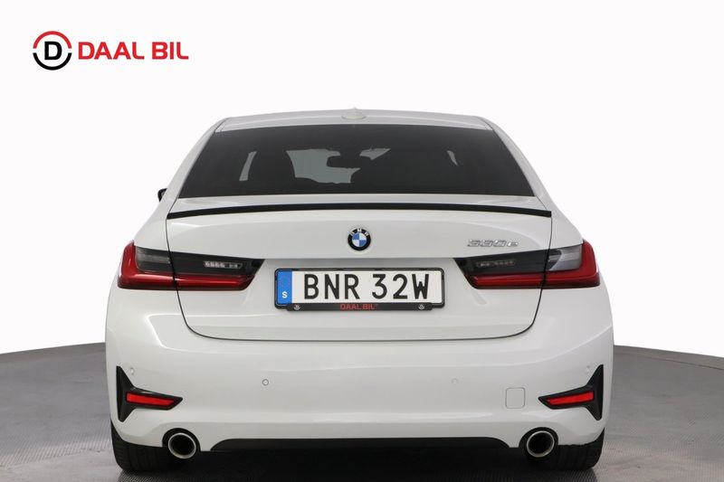 BMW 330 bild 7