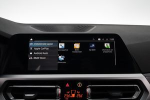 BMW 330 bild 18