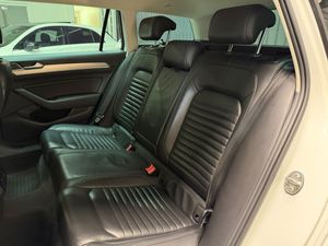 Volkswagen Passat bild 15