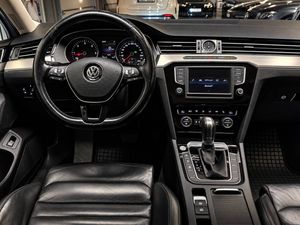 Volkswagen Passat bild 9