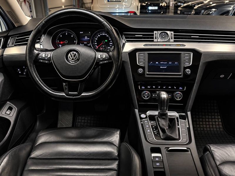 Volkswagen Passat bild 9