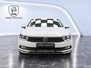 Volkswagen Passat bild 8