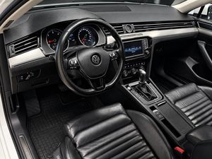 Volkswagen Passat bild 10