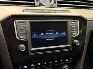 Volkswagen Passat bild 14