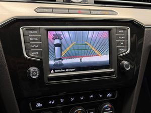 Volkswagen Passat bild 18