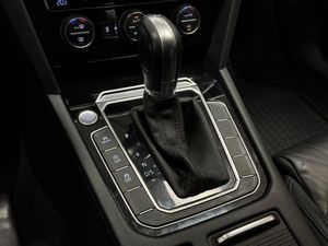 Volkswagen Passat bild 13
