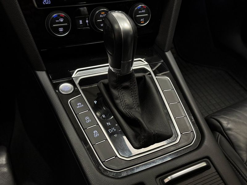 Volkswagen Passat bild 13