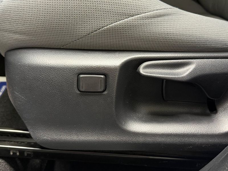 Toyota Corolla Cross bild 11