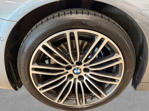 BMW 530 bild 8