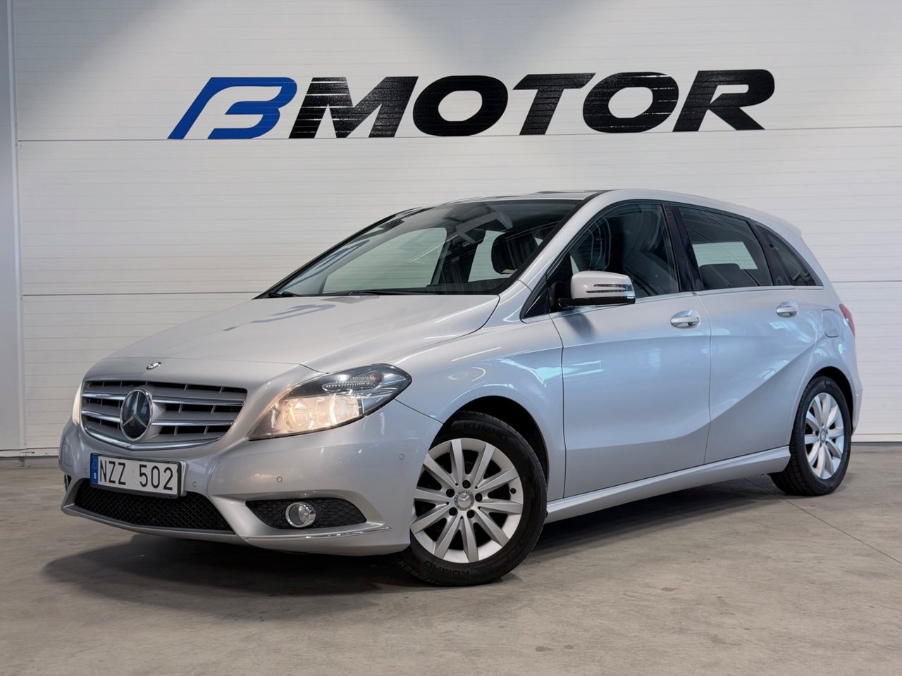 Mercedes B180
