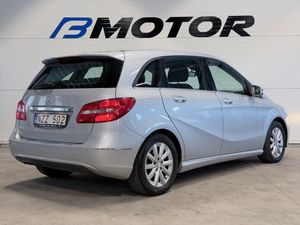 Mercedes B180 bild 6
