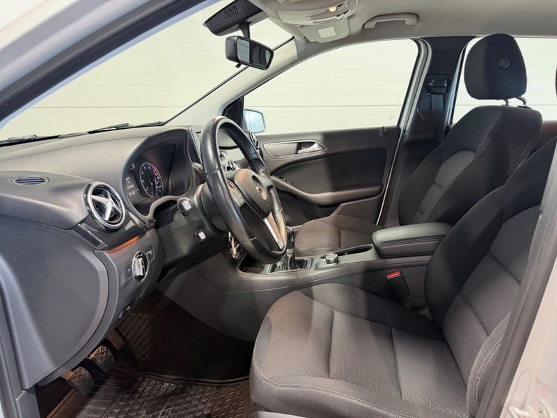 Mercedes B180 bild 8