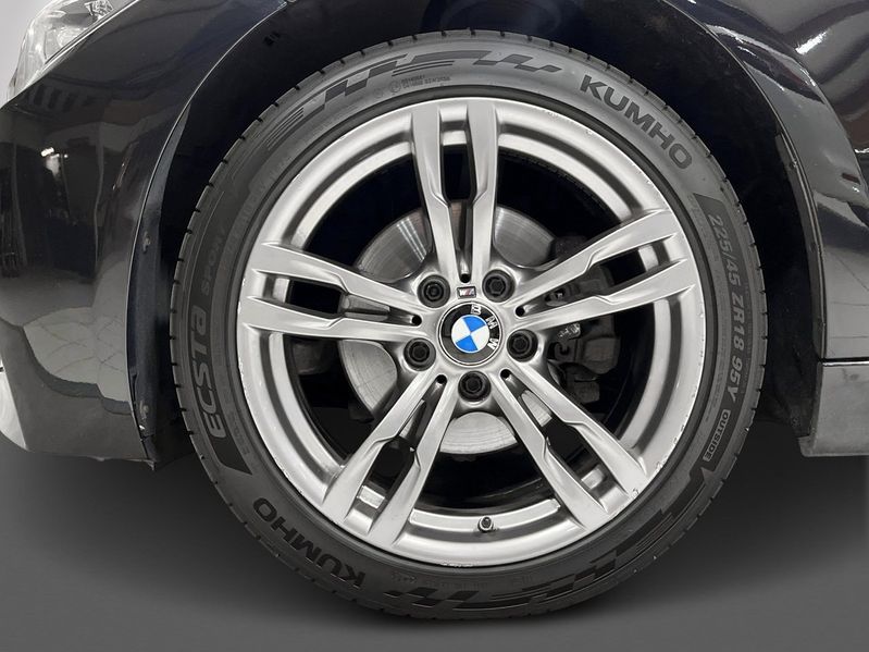 BMW 320 bild 18